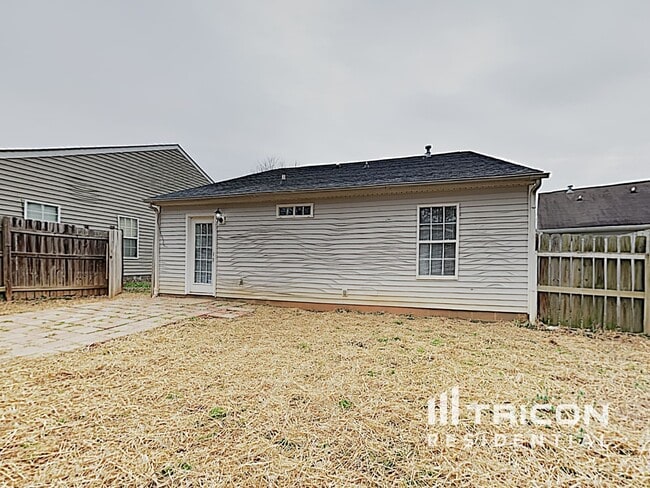 Building Photo - 3014 Great Falls Dr