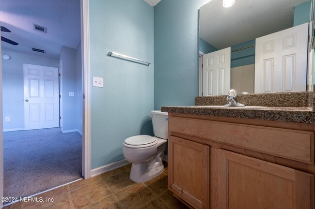 Building Photo - 807 Scrub Jay Dr