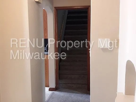 Building Photo - 4712 N 71st St