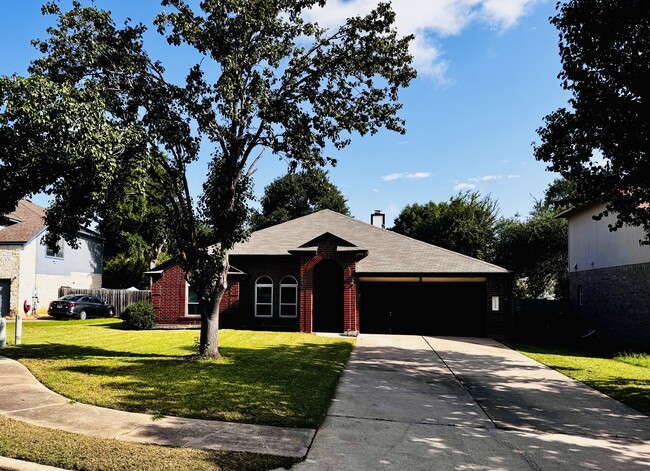Building Photo - 1731 Warwick Way
