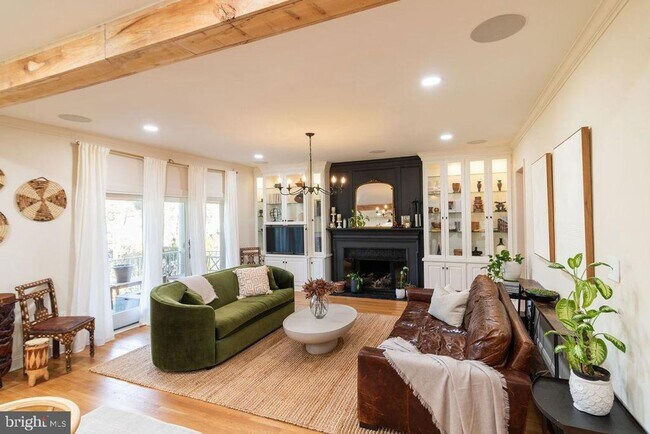 Building Photo - 14932 Alpine Bay Loop
