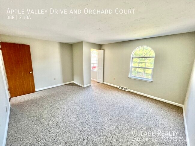 Building Photo - 710 Apple Valley Dr