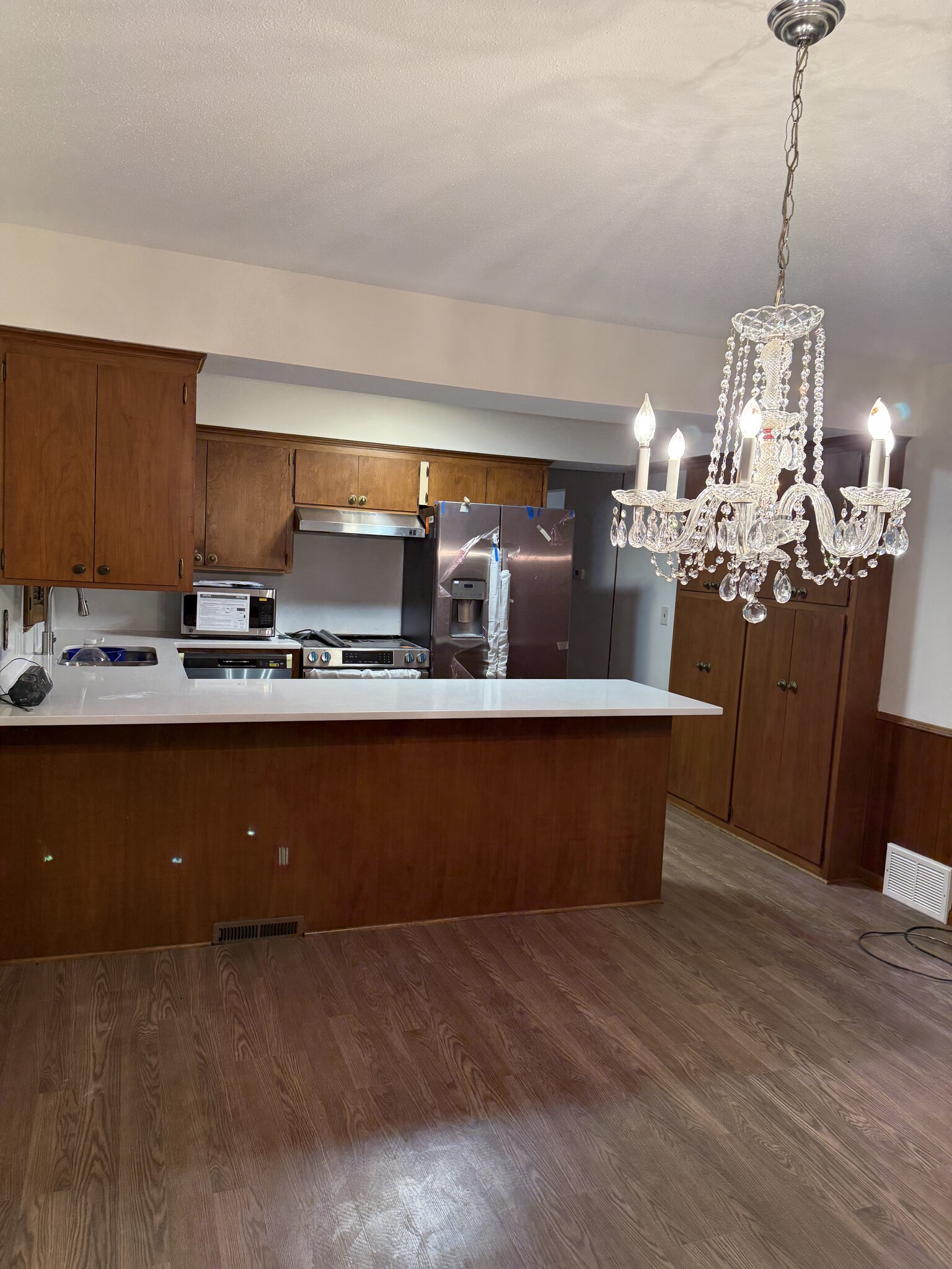 Chandelier in dining room - 9650 16th Ave S