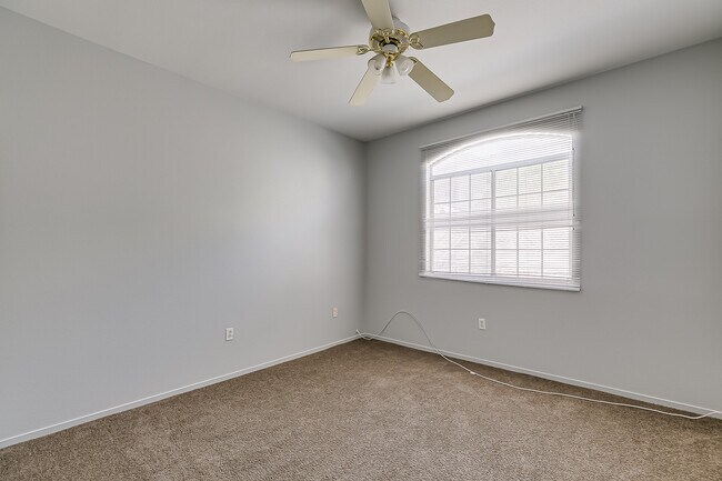 Building Photo - 1300 S Arlington St