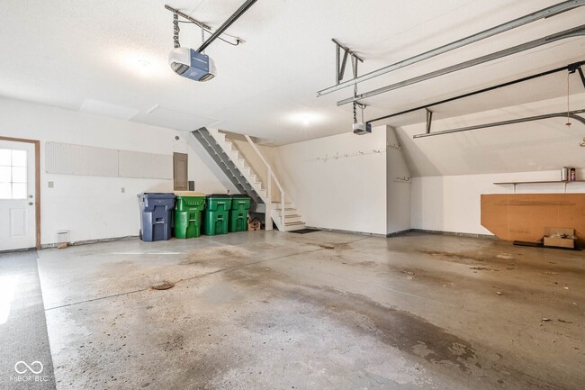 Building Photo - 615 Mulberry St