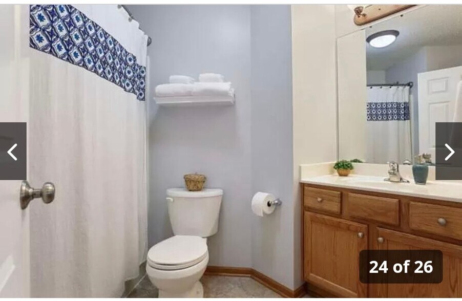 Building Photo - 3239 Oak View Dr