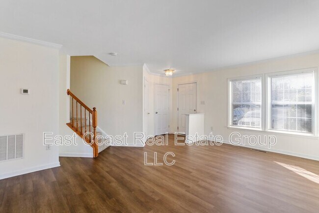 Building Photo - 91 Grindstone Dr