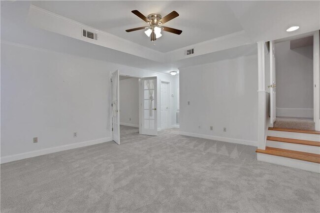 Building Photo - 127 Tara Blvd