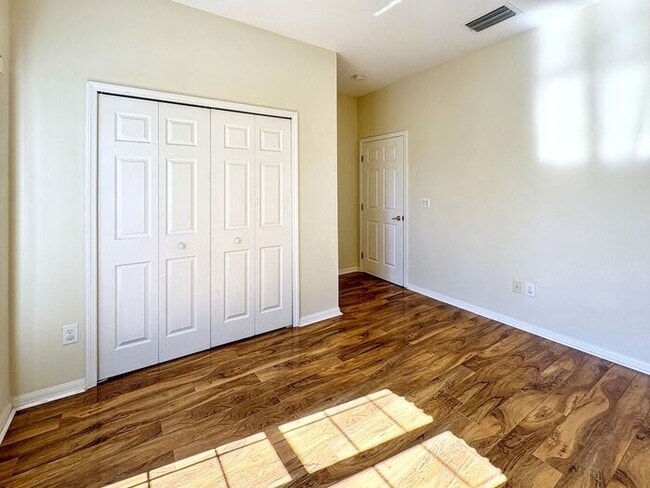 Building Photo - 10864 Cory Lake Dr