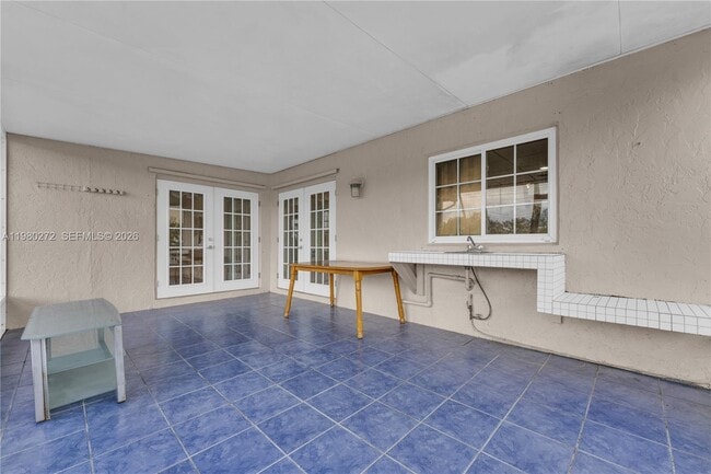 Building Photo - 12145 Begonia Way