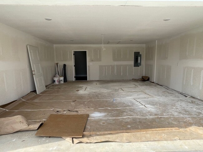 Building Photo - NEW CONSTRUCTION 3 Bed 2 Bath FOR RENT in Waynesville