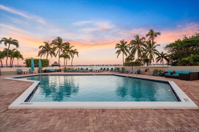 Building Photo - 5200 N Flagler Dr