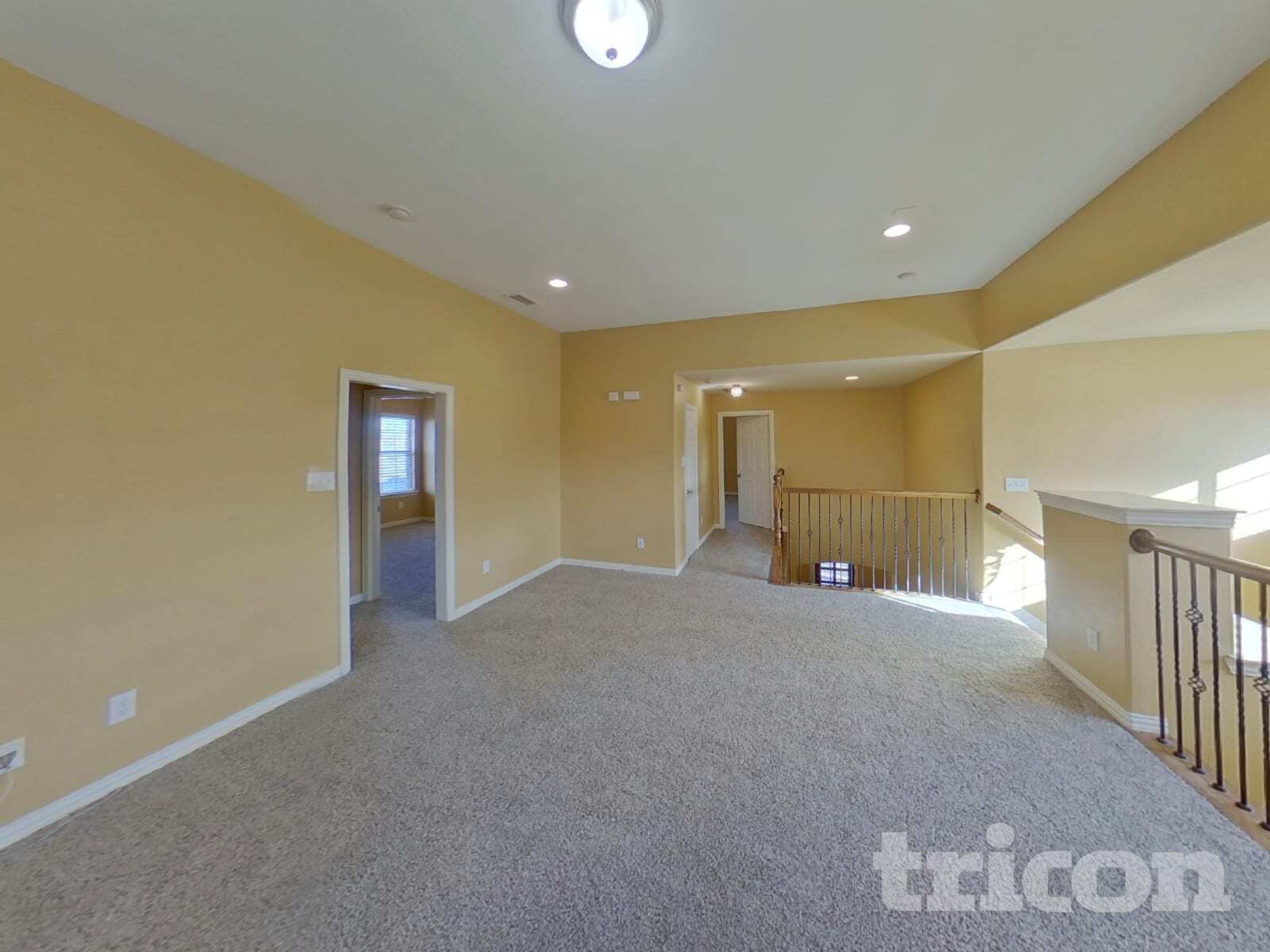 Building Photo - 7729 Glencrest Dr