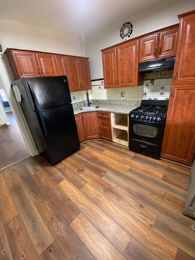 Building Photo - 4417 Kavon Ave