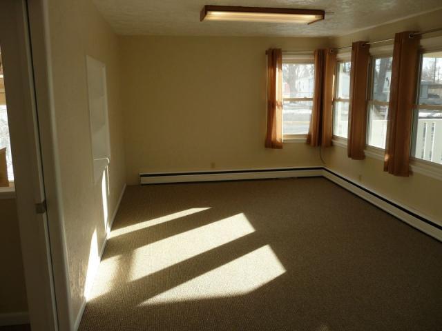 Building Photo - 3 bedroom in Billings MT 59102