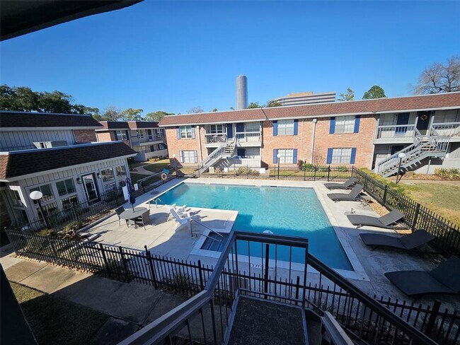 Building Photo - 2350 Bering Dr