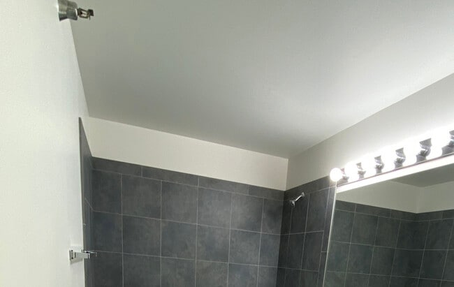 Building Photo - 235 W Van Buren St