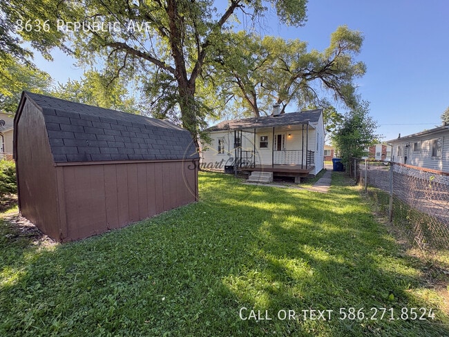 Building Photo - 8636 Republic Ave