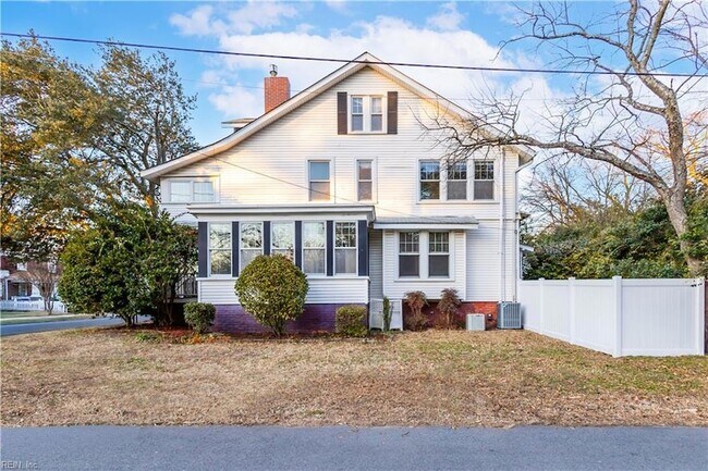 Building Photo - 4600 Colonial Ave