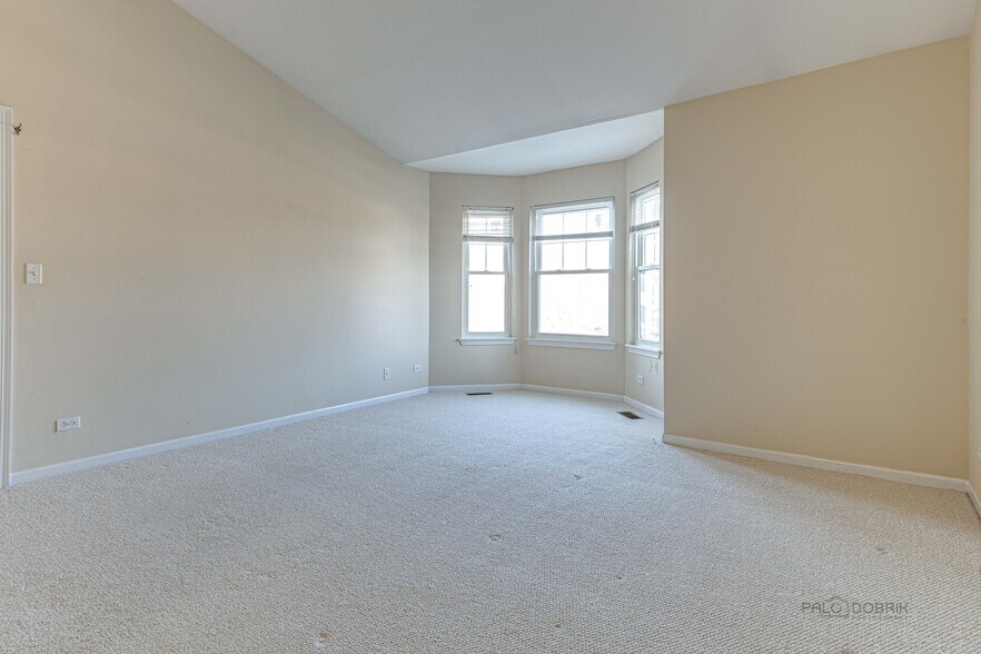 Building Photo - 348 Pine Lake Cir