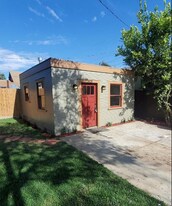 Building Photo - 1422 N Avenue 53