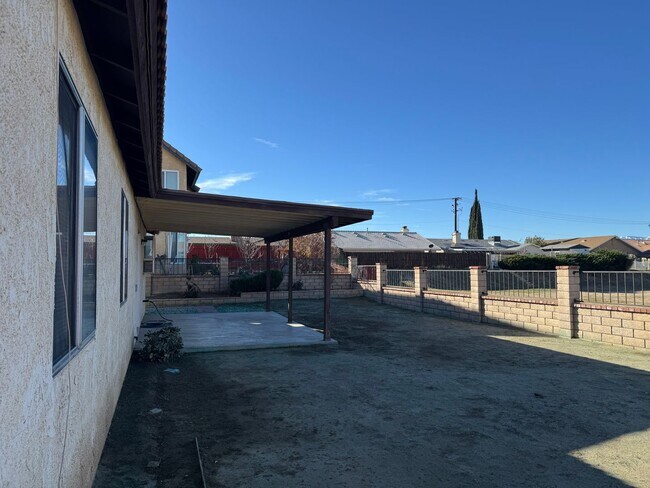 Building Photo - 13718 Nassau Dr
