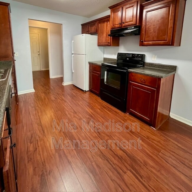 Building Photo - 275 Abigail Cir