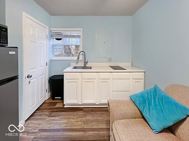 Building Photo - 2600 S Bryan St