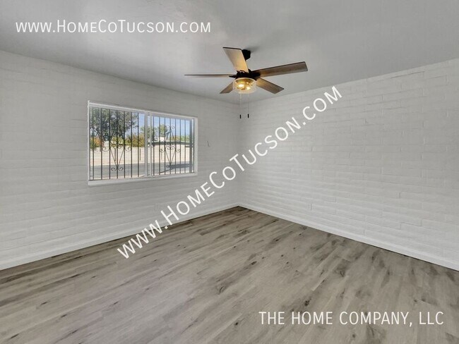 Building Photo - 3512 S Chesin Dr