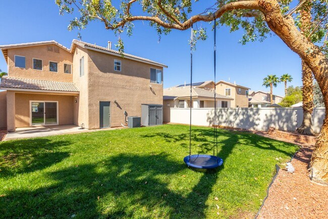 Building Photo - Beautifully Updated 3 Bedroom Southeast Ve...