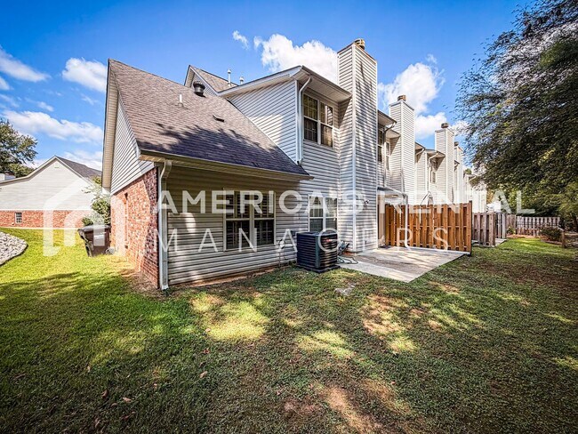 Building Photo - 1713 Savannah Park Ln