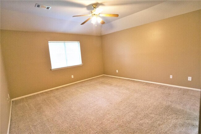 Building Photo - 16807 Dunbar Grove Ct