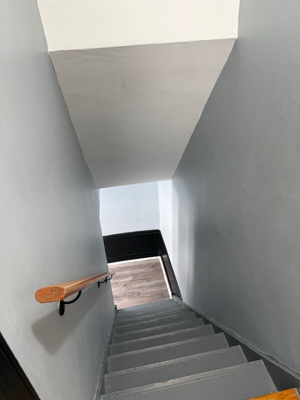 Building Photo - 1132 Duncan Ave