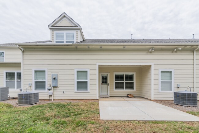 Building Photo - 8513 Loxton Cir