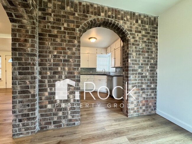 Building Photo - Remodeled Historic Home Near the Capitol, Uptown, Midtown and Paseo districts