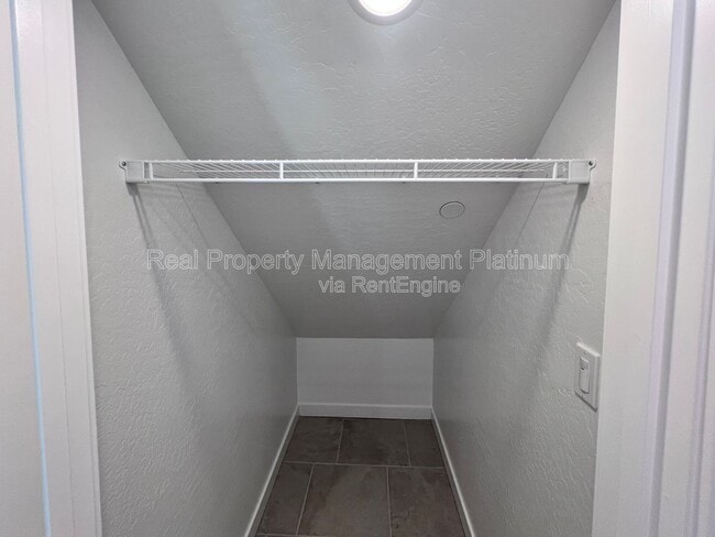 Building Photo - 2915 E Tierra Dr