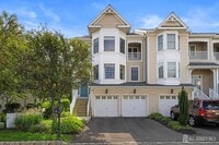 Building Photo - 19 S Shore Dr
