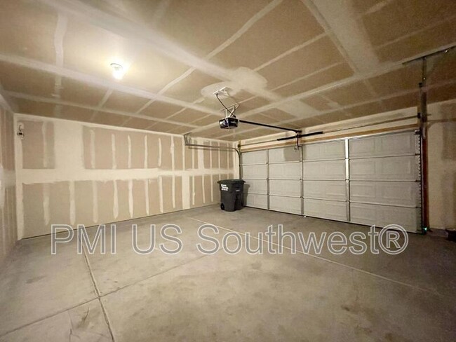 Building Photo - 6523 S Prado Ct