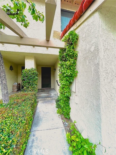 Building Photo - 809 Creekside Dr