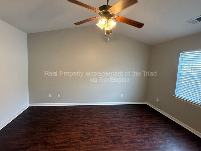 Building Photo - 6519 Ashebrooke Dr