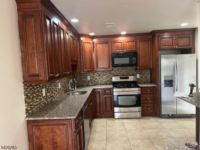 Building Photo - 6 Boyard Ct