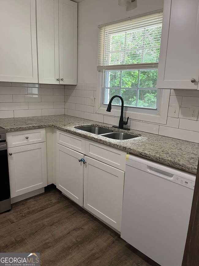 Building Photo - 1134 Balboa Ct