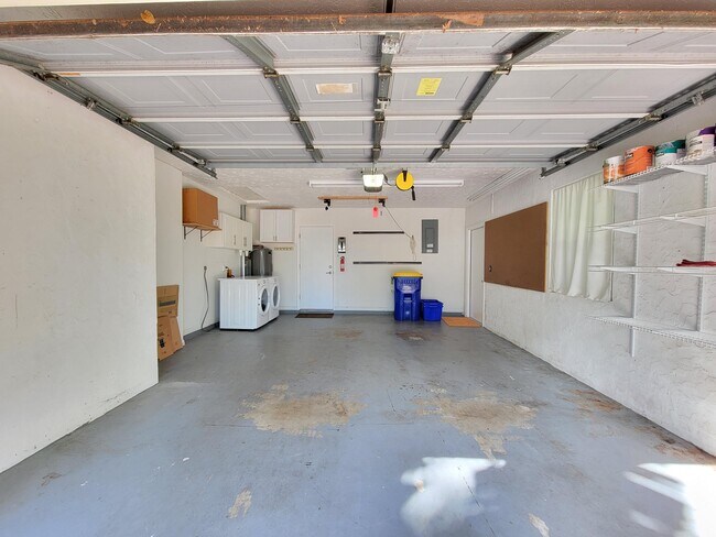 Building Photo - 1084 SE St Lucie Blvd