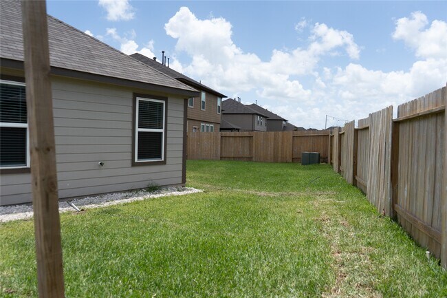 Building Photo - 3006 Tandem Ct
