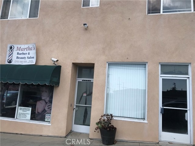 Building Photo - 539 S Cabrillo Ave