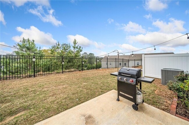 Building Photo - 175 Madison Bend