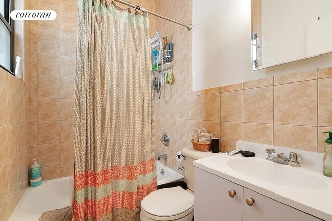 Building Photo - 244 President St