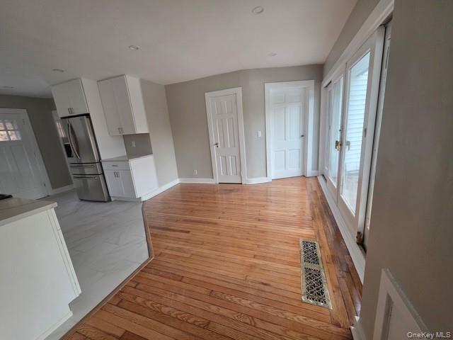 Building Photo - 263 S Mountain Rd