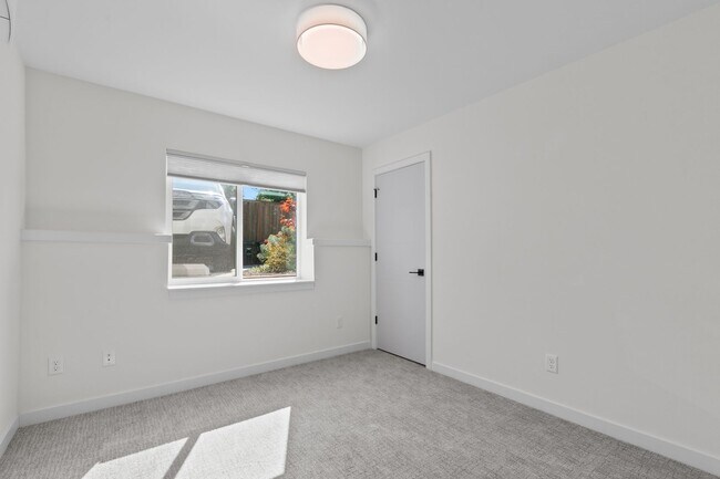Building Photo - 8332 26th Ave NW