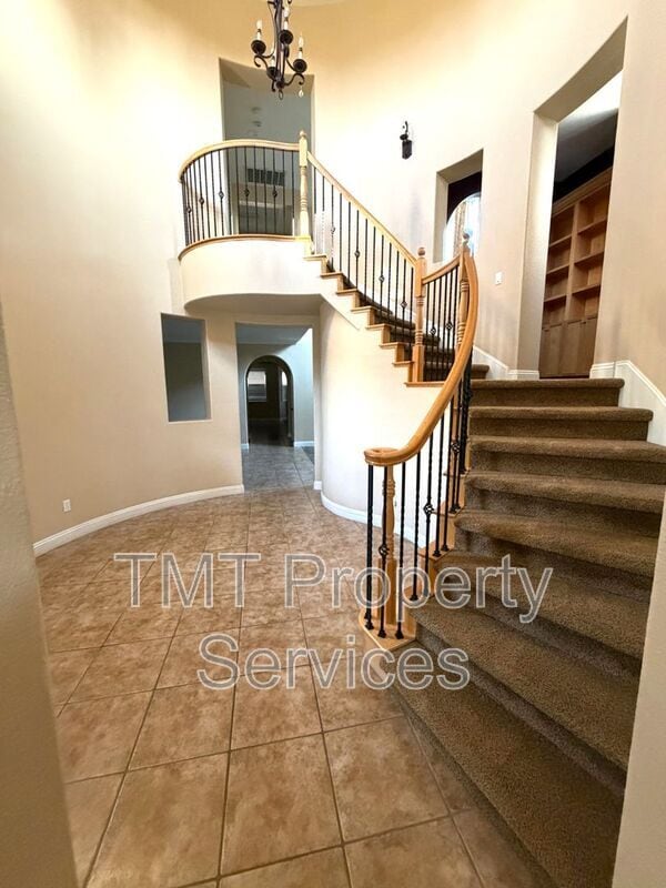 Building Photo - 6832 Salvaterra Cir